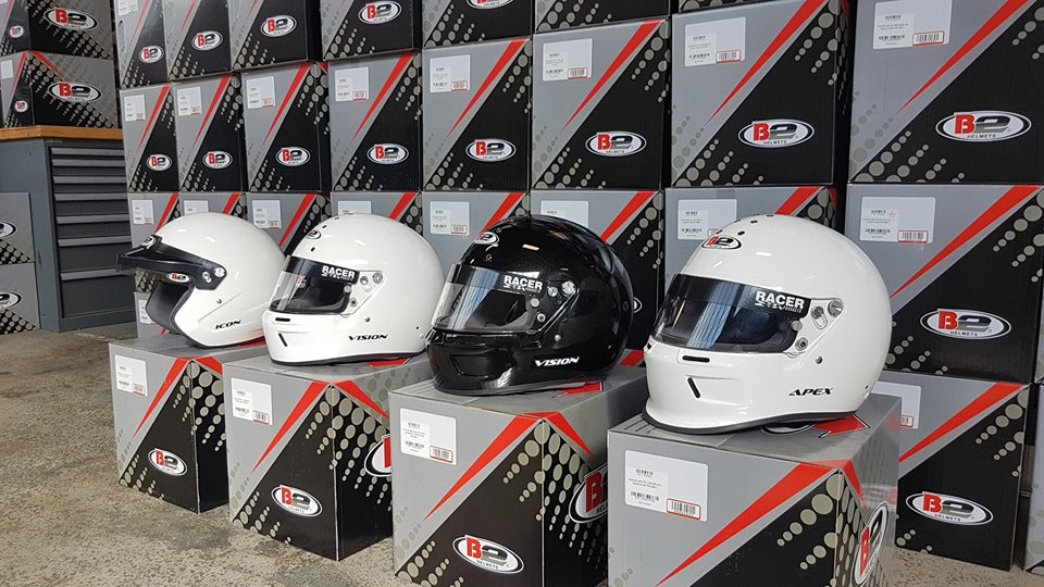 bell b2 apex helmet by B2 APEX is a multi Bell XR7 PRO Racing Helmet